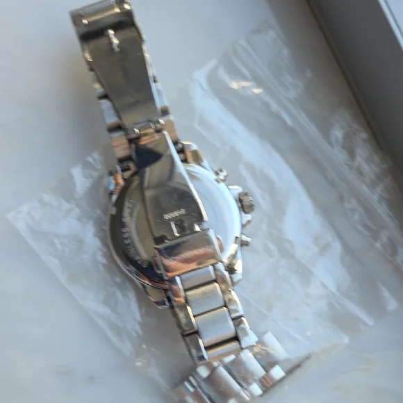 Michael Kors Pink Silver Watch - Picture 5 of 8